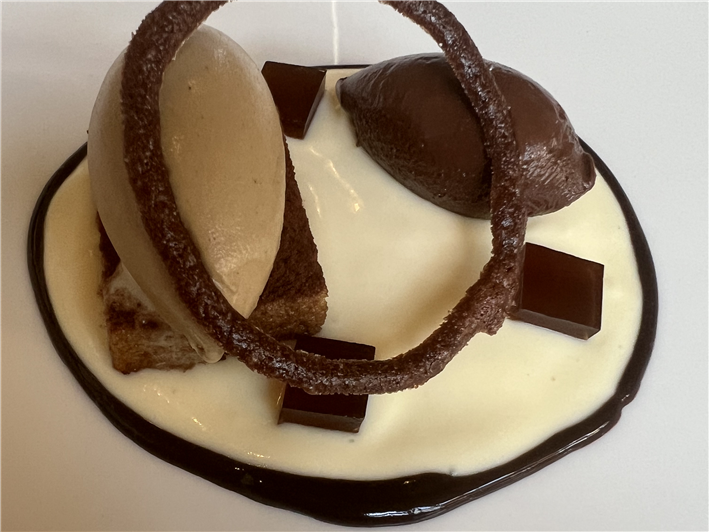 modern tiramisu